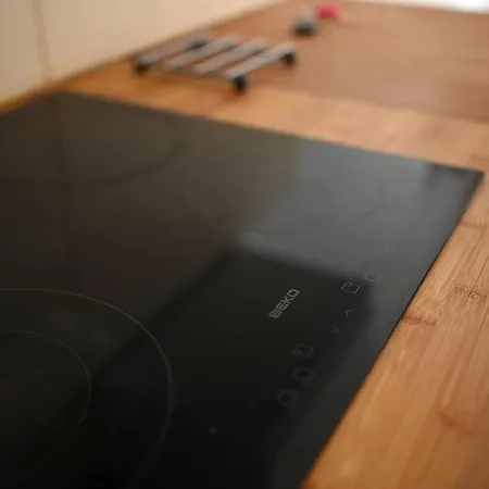 Przy Metro Kondratowicza *