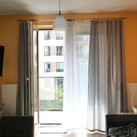 Apartman Przy Metro Kondratowicza Varsó
