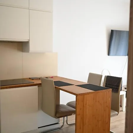 Apartment Przy Metro Kondratowicza